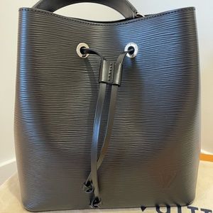 Louis Vuitton NeoNoe MM Like New